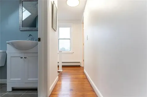 17 Oak Avenue East Providence RI 02915