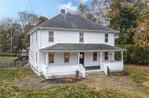 51 Salisbury Avenue North Kingstown RI 02852