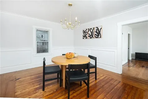 51 Salisbury Avenue North Kingstown RI 02852