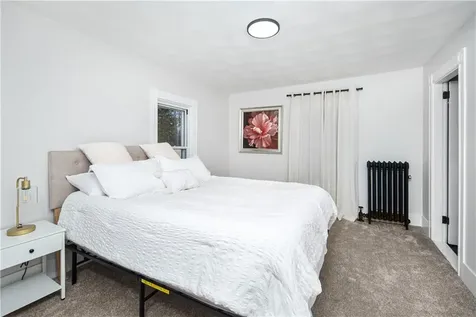 51 Salisbury Avenue North Kingstown RI 02852