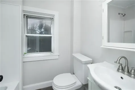 51 Salisbury Avenue North Kingstown RI 02852