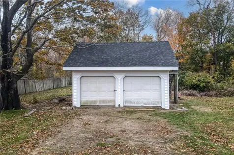 51 Salisbury Avenue North Kingstown RI 02852