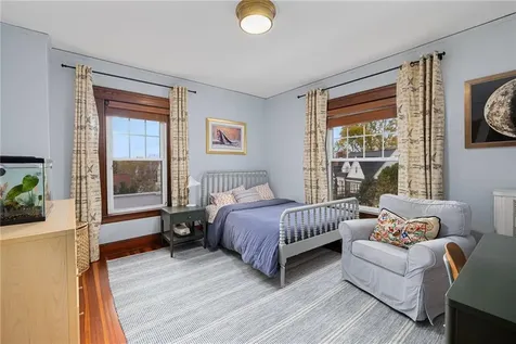 142 Ridge Street Pawtucket RI 02860