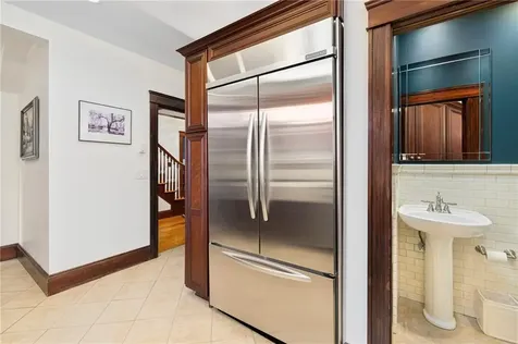 142 Ridge Street Pawtucket RI 02860