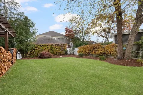 142 Ridge Street Pawtucket RI 02860