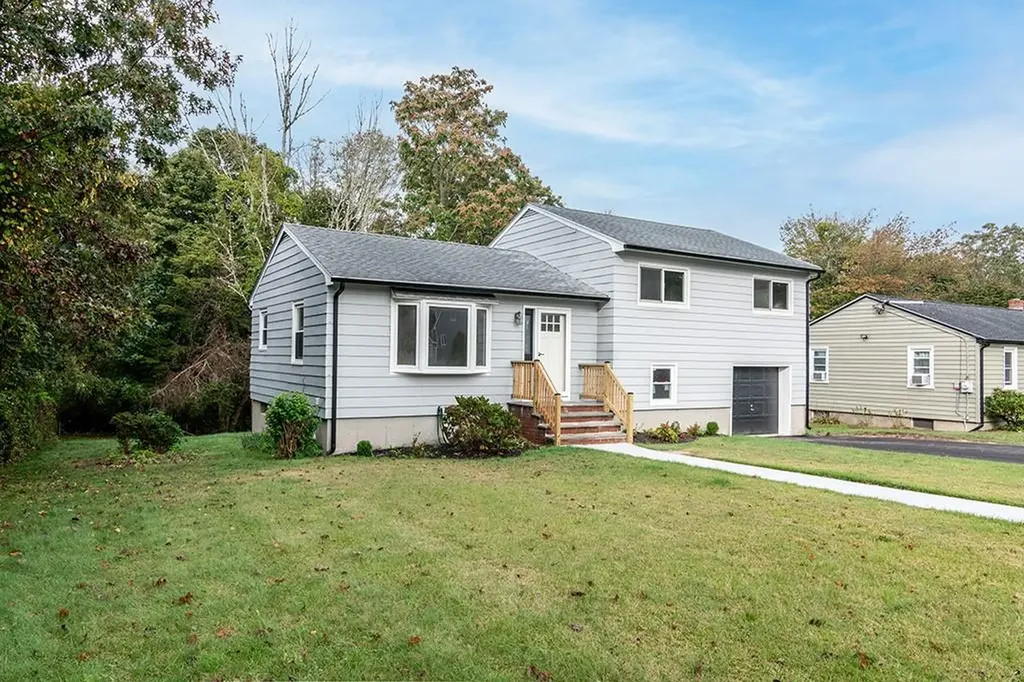19 Nichols Lane Westerly RI 02891
