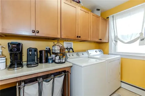 149 Oakdale Avenue Pawtucket RI 02860