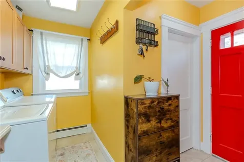 149 Oakdale Avenue Pawtucket RI 02860