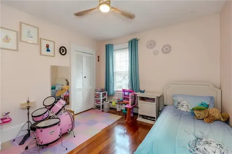 149 Oakdale Avenue Pawtucket RI 02860