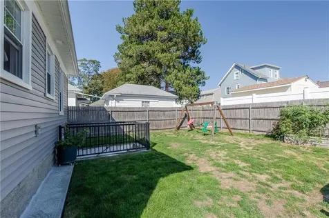 149 Oakdale Avenue Pawtucket RI 02860