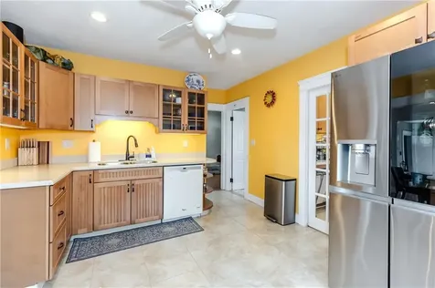 149 Oakdale Avenue Pawtucket RI 02860