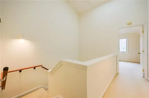 94 Windward Lane Bristol RI 02809