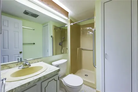 94 Windward Lane Bristol RI 02809