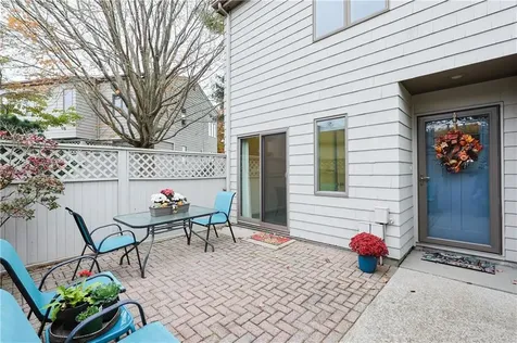 94 Windward Lane Bristol RI 02809