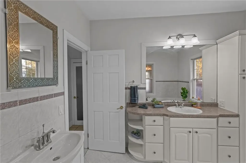 67 Armington Street Cranston RI 02905