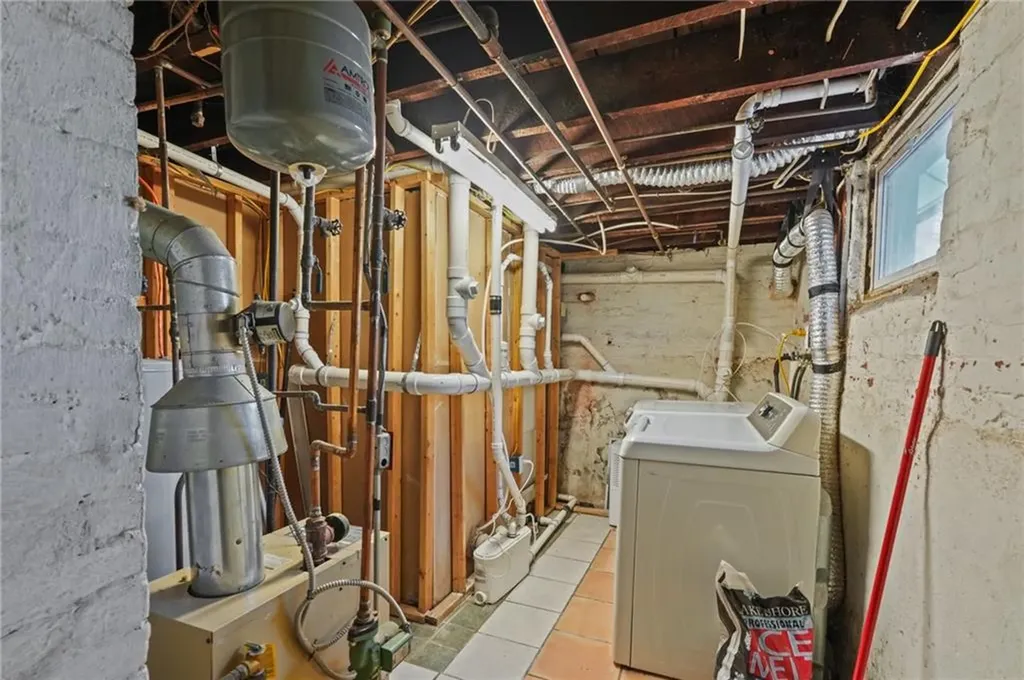 67 Armington Street Cranston RI 02905