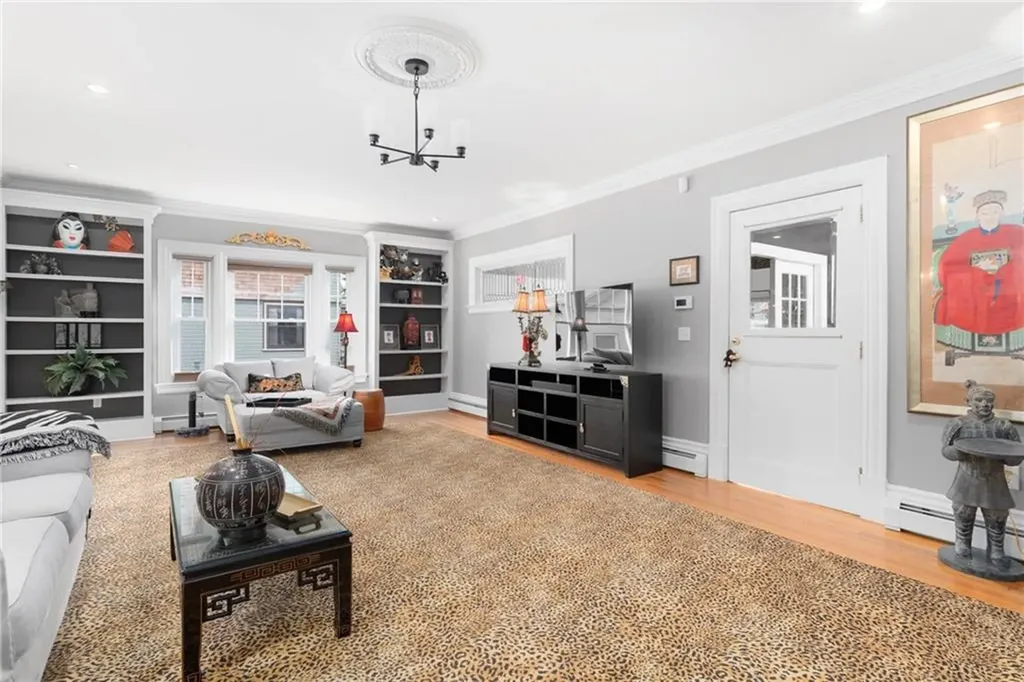 51 Columbia Avenue Cranston RI 02905