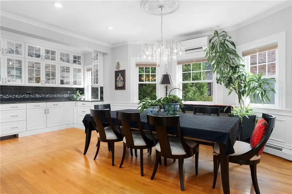 51 Columbia Avenue Cranston RI 02905