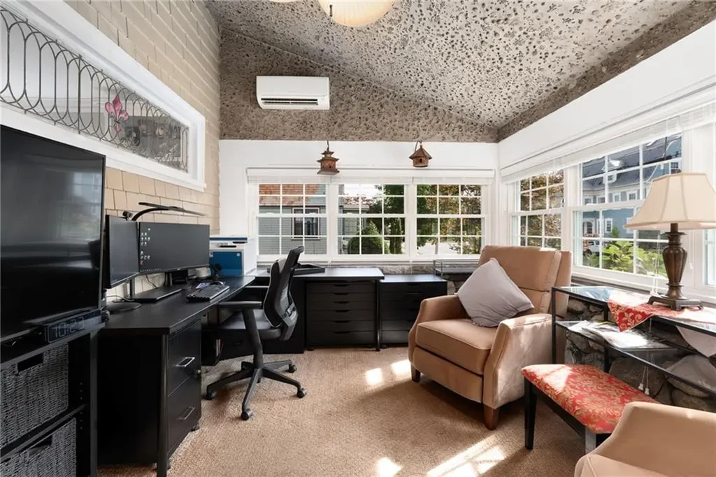 51 Columbia Avenue Cranston RI 02905