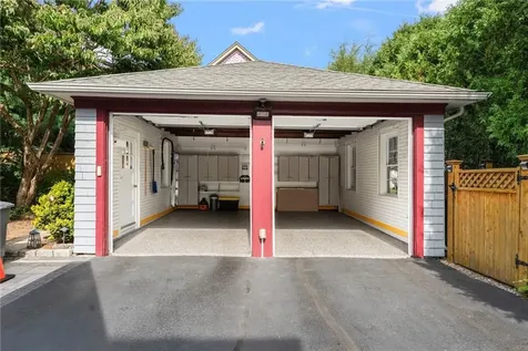 51 Columbia Avenue Cranston RI 02905