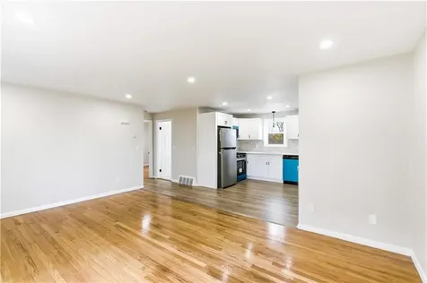 1851 W Shore Road Warwick RI 02889