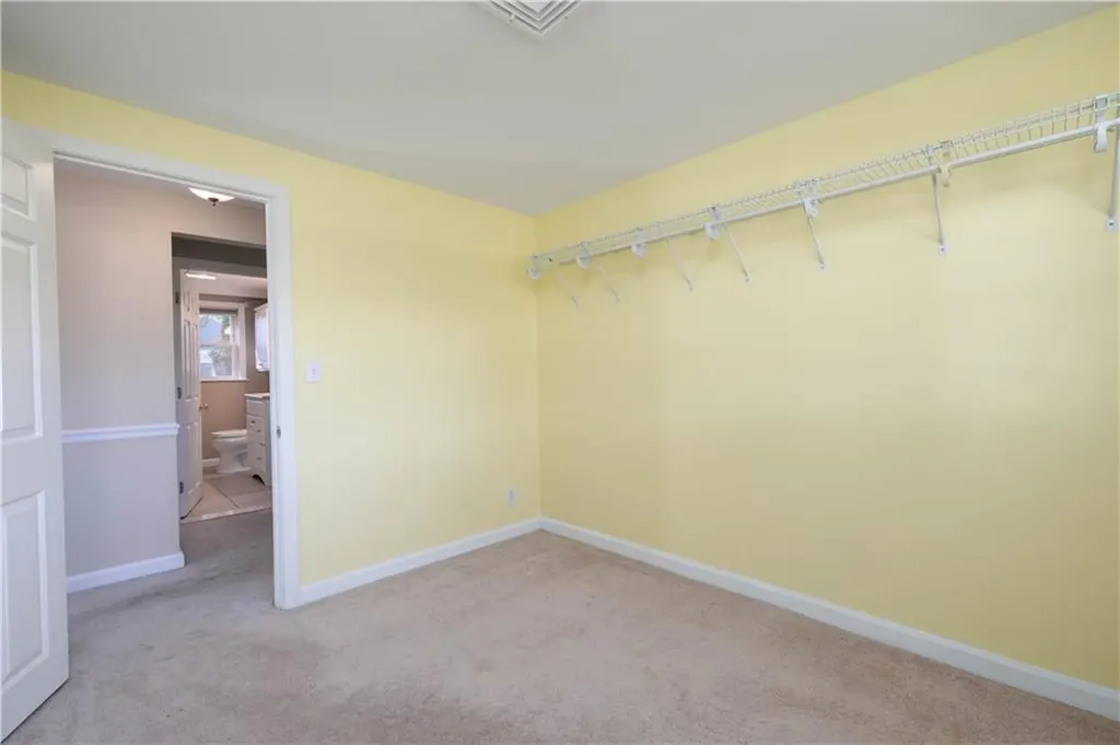 25 Honeysuckle Road Warwick RI 02888