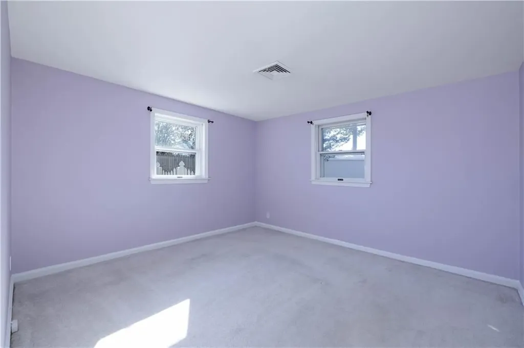 25 Honeysuckle Road Warwick RI 02888