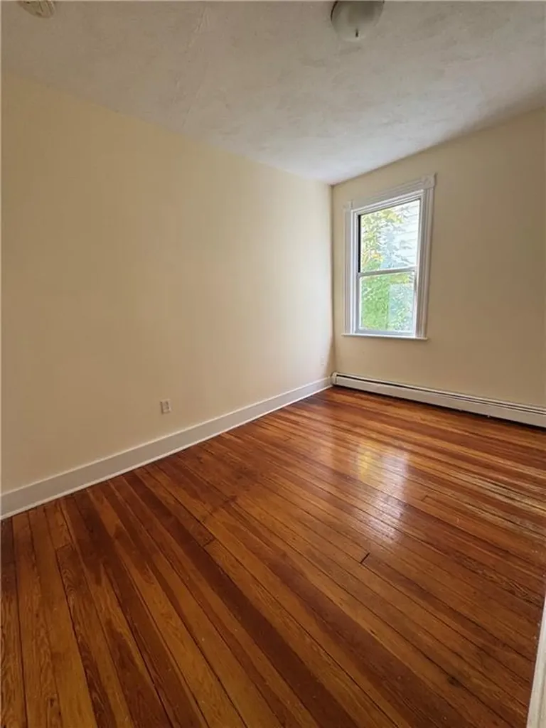 58 Roanoke Street Providence RI 02908