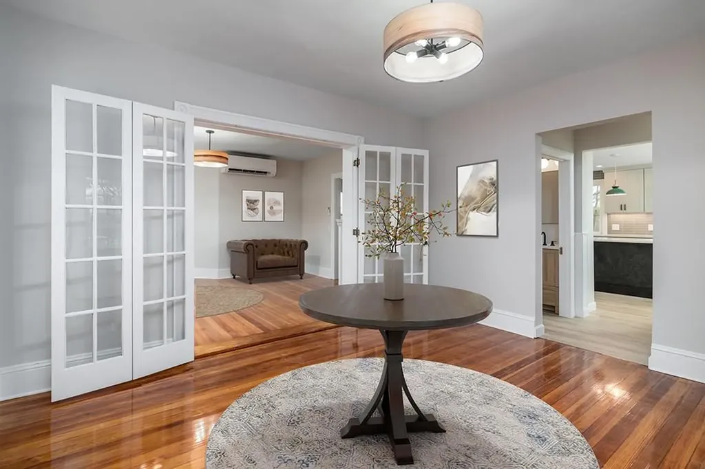 612 Warwick Neck Avenue Warwick RI 02889