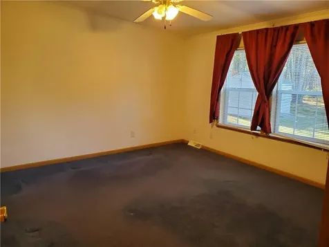 6 Giovanni Rose Court Coventry RI 02816