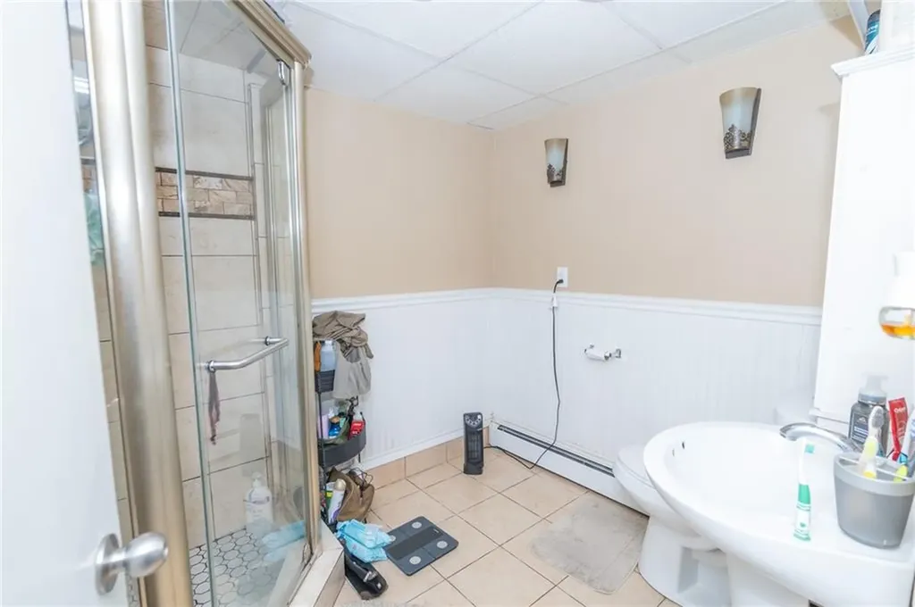 9 Farnum Avenue North Providence RI 02911