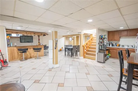 9 Farnum Avenue North Providence RI 02911