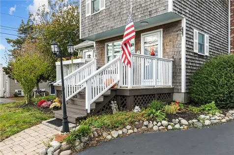 72 Rhode Island Boulevard Portsmouth RI 02871