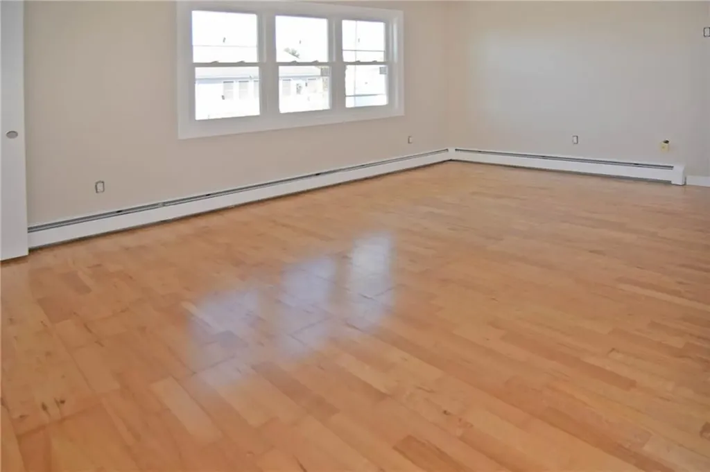 8 Coleman Street North Providence RI 02904