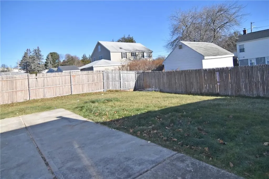 8 Coleman Street North Providence RI 02904