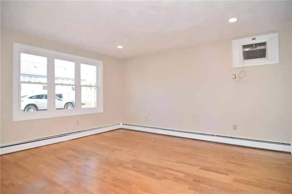 8 Coleman Street North Providence RI 02904