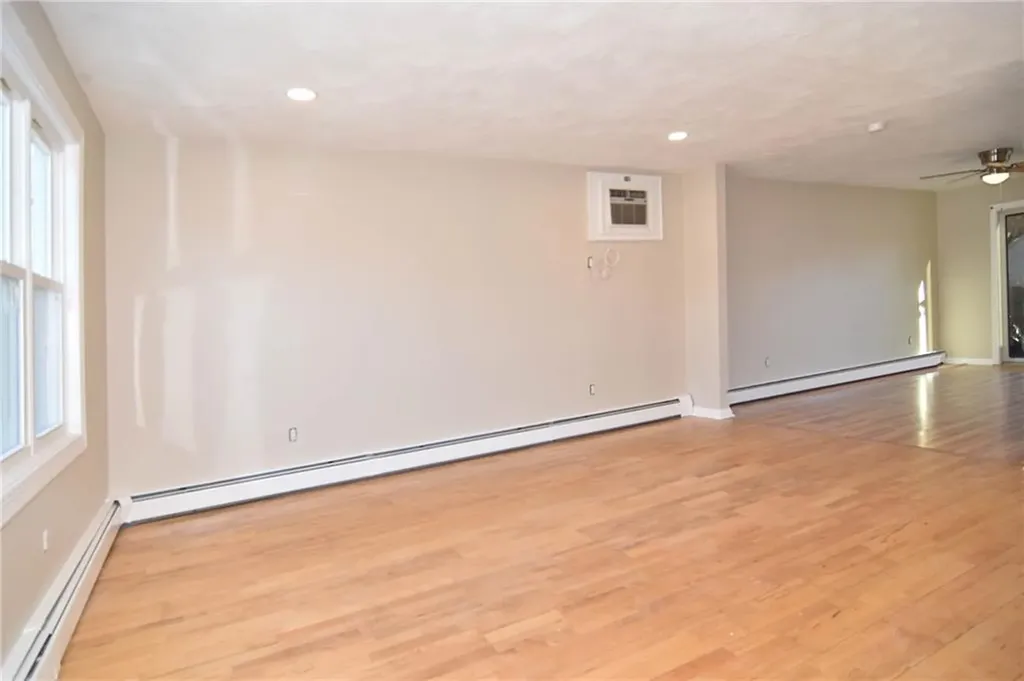 8 Coleman Street North Providence RI 02904