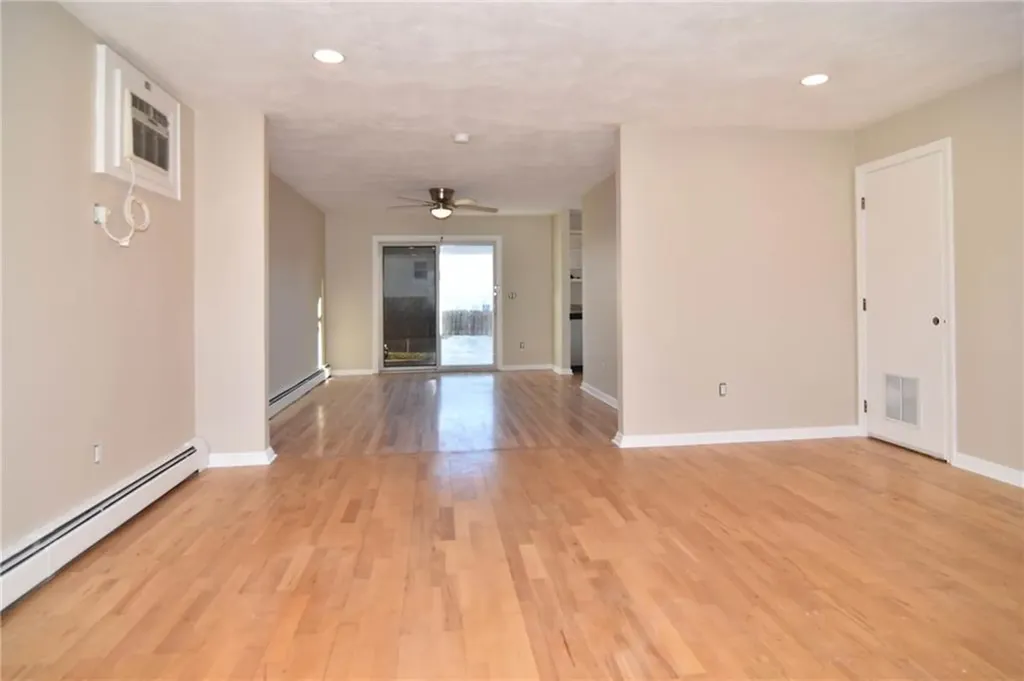 8 Coleman Street North Providence RI 02904