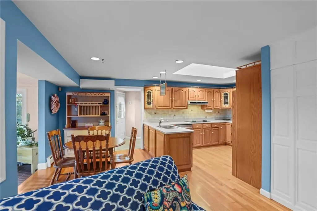 68 Riverscape Lane Tiverton RI 02878