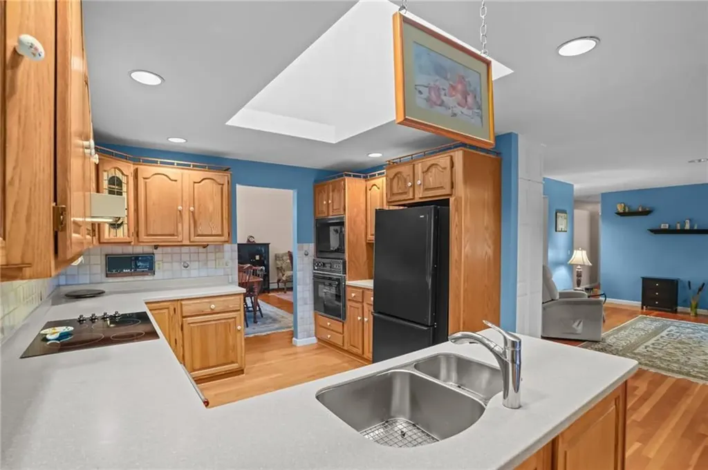 68 Riverscape Lane Tiverton RI 02878
