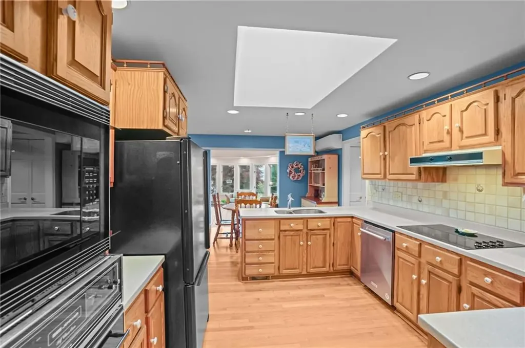 68 Riverscape Lane Tiverton RI 02878