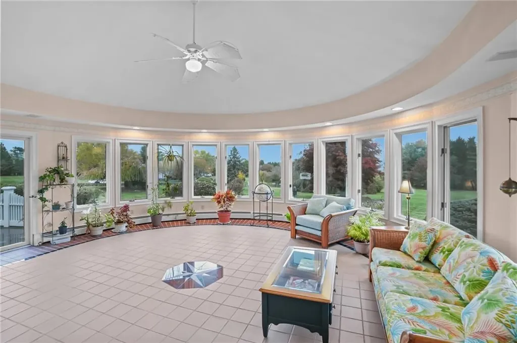68 Riverscape Lane Tiverton RI 02878