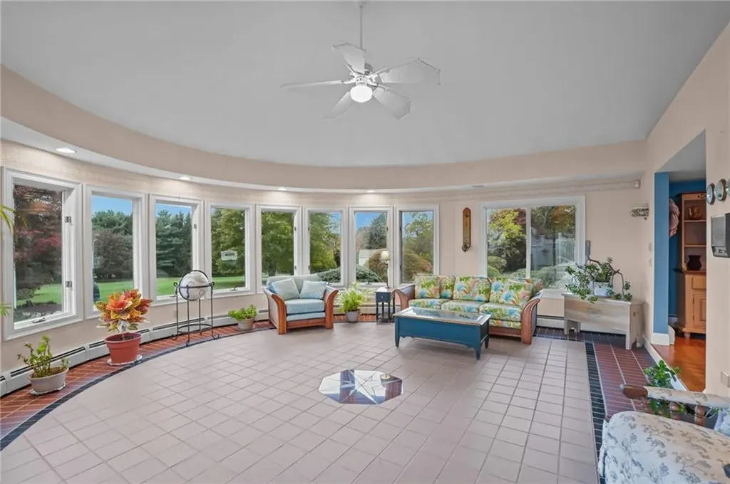 68 Riverscape Lane Tiverton RI 02878