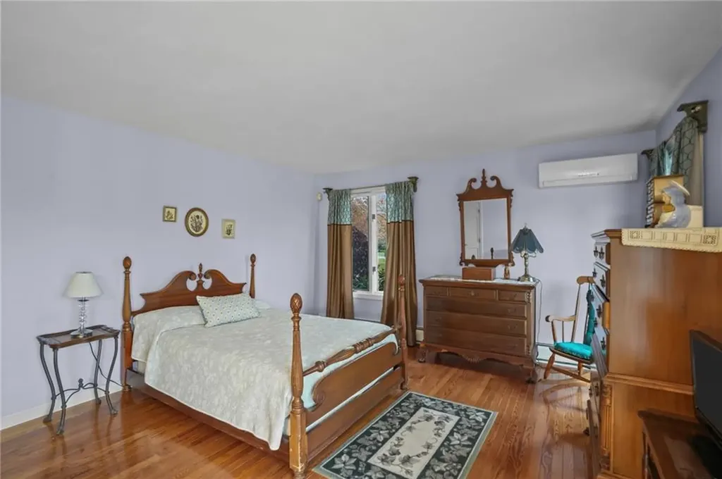 68 Riverscape Lane Tiverton RI 02878