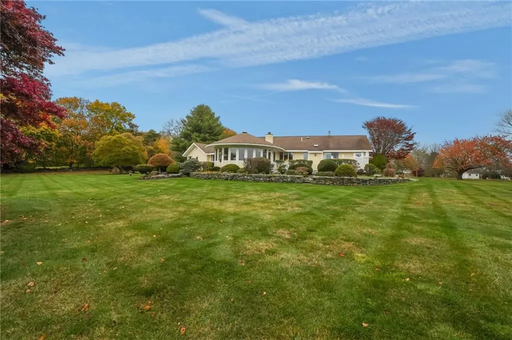 68 Riverscape Lane Tiverton RI 02878