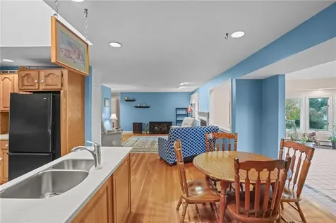 68 Riverscape Lane Tiverton RI 02878