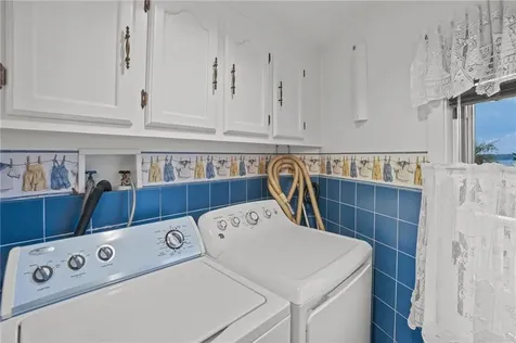 68 Riverscape Lane Tiverton RI 02878