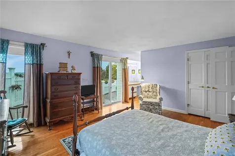 68 Riverscape Lane Tiverton RI 02878