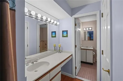 68 Riverscape Lane Tiverton RI 02878