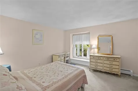 68 Riverscape Lane Tiverton RI 02878